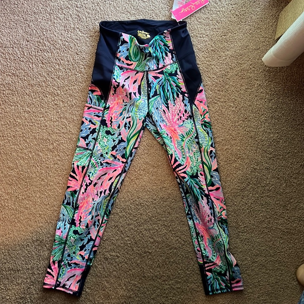 Lilly Pulitzer luxletic leggings with pockets